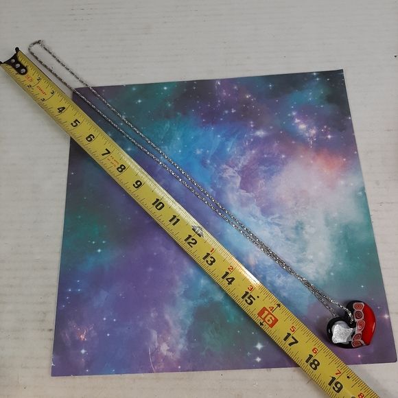 🛍Beautiful Murano Style Glass Wavy Heart Pendant Necklace - Picture 3 of 3